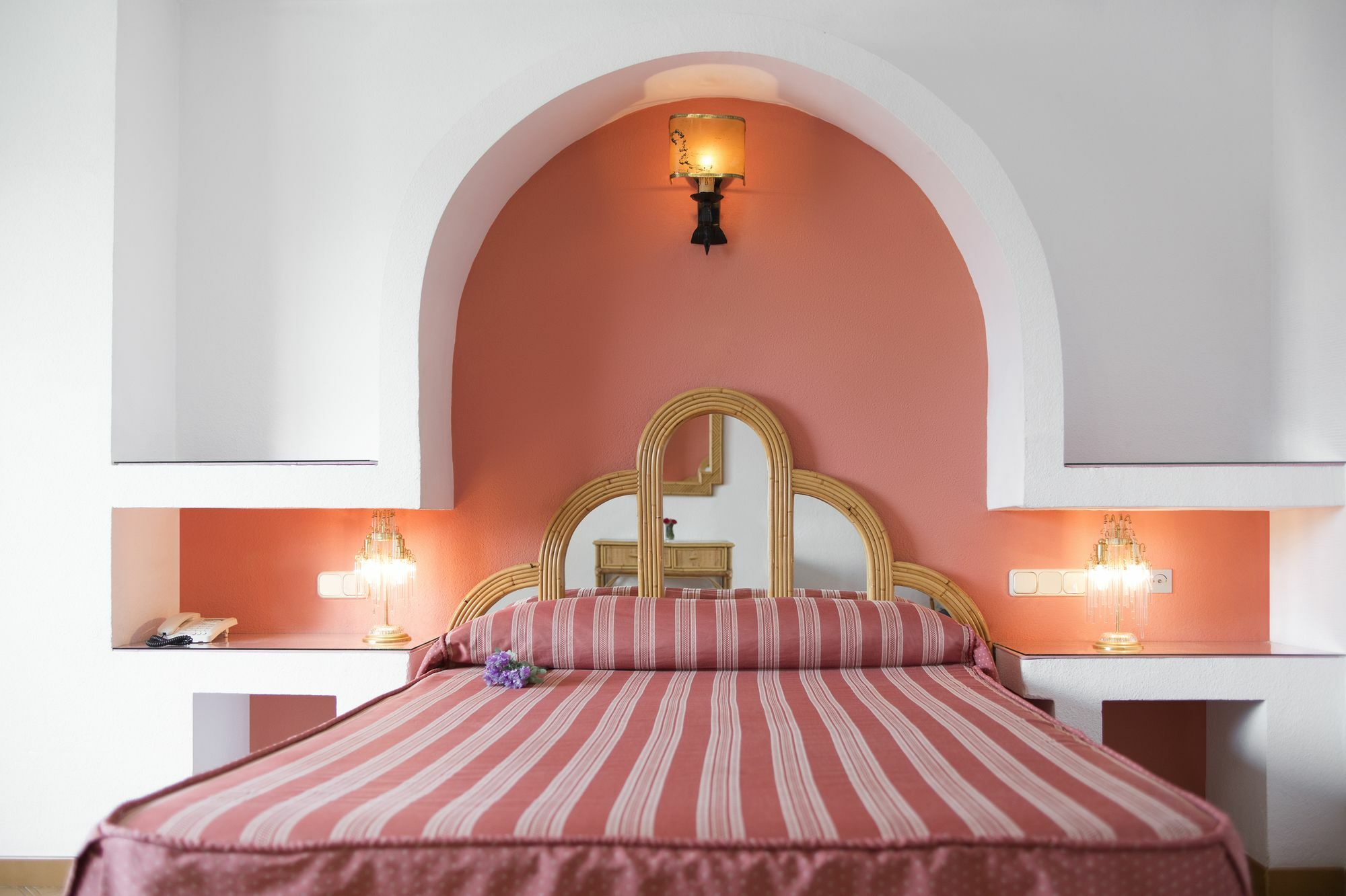 נרחה Hostal Alhambra - Adults Only מראה חיצוני תמונה