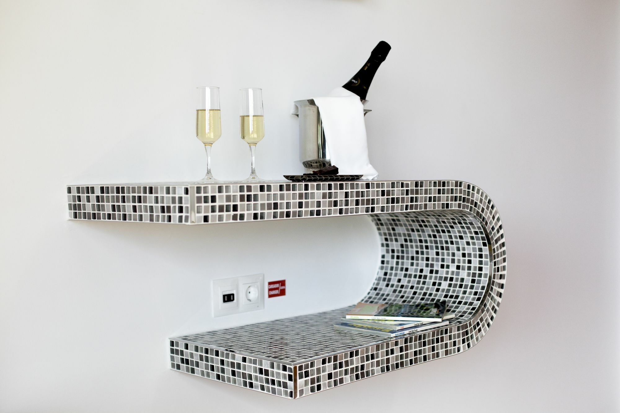 נרחה Hostal Alhambra - Adults Only מראה חיצוני תמונה